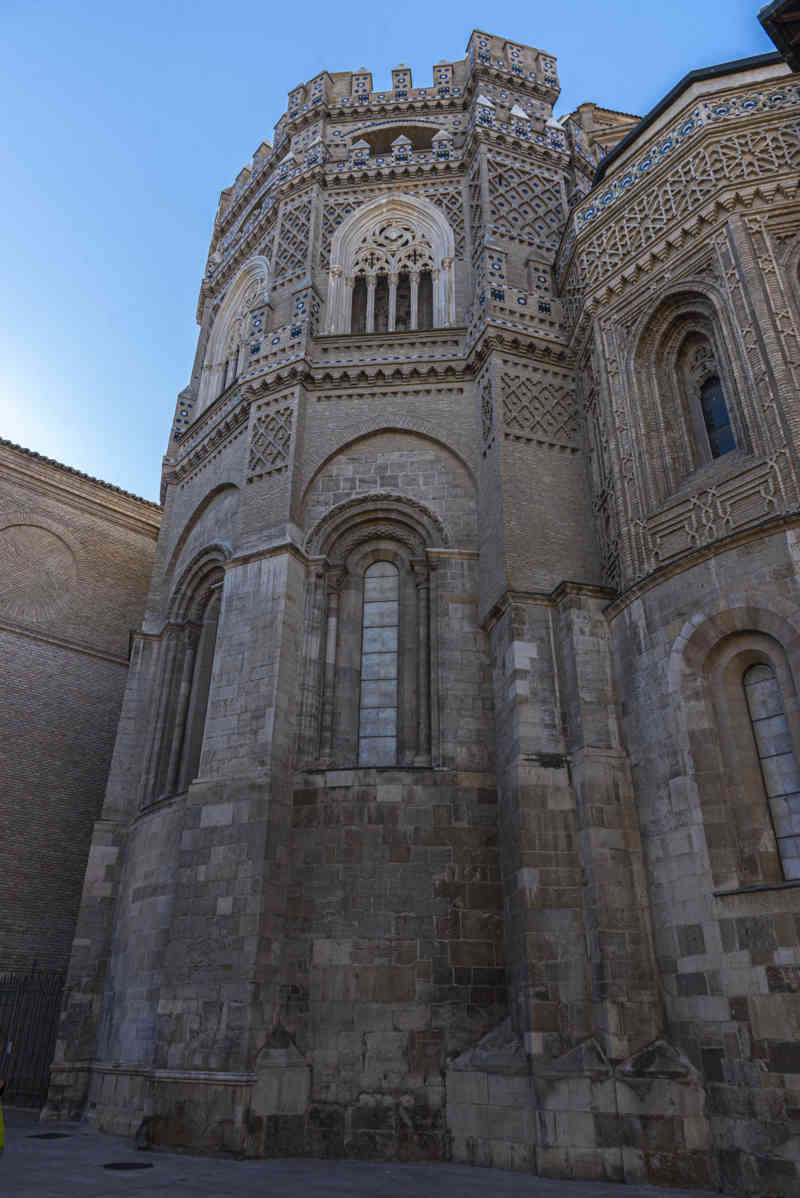 Zaragoza 036 - catedral del Salvador (la Seo).jpg